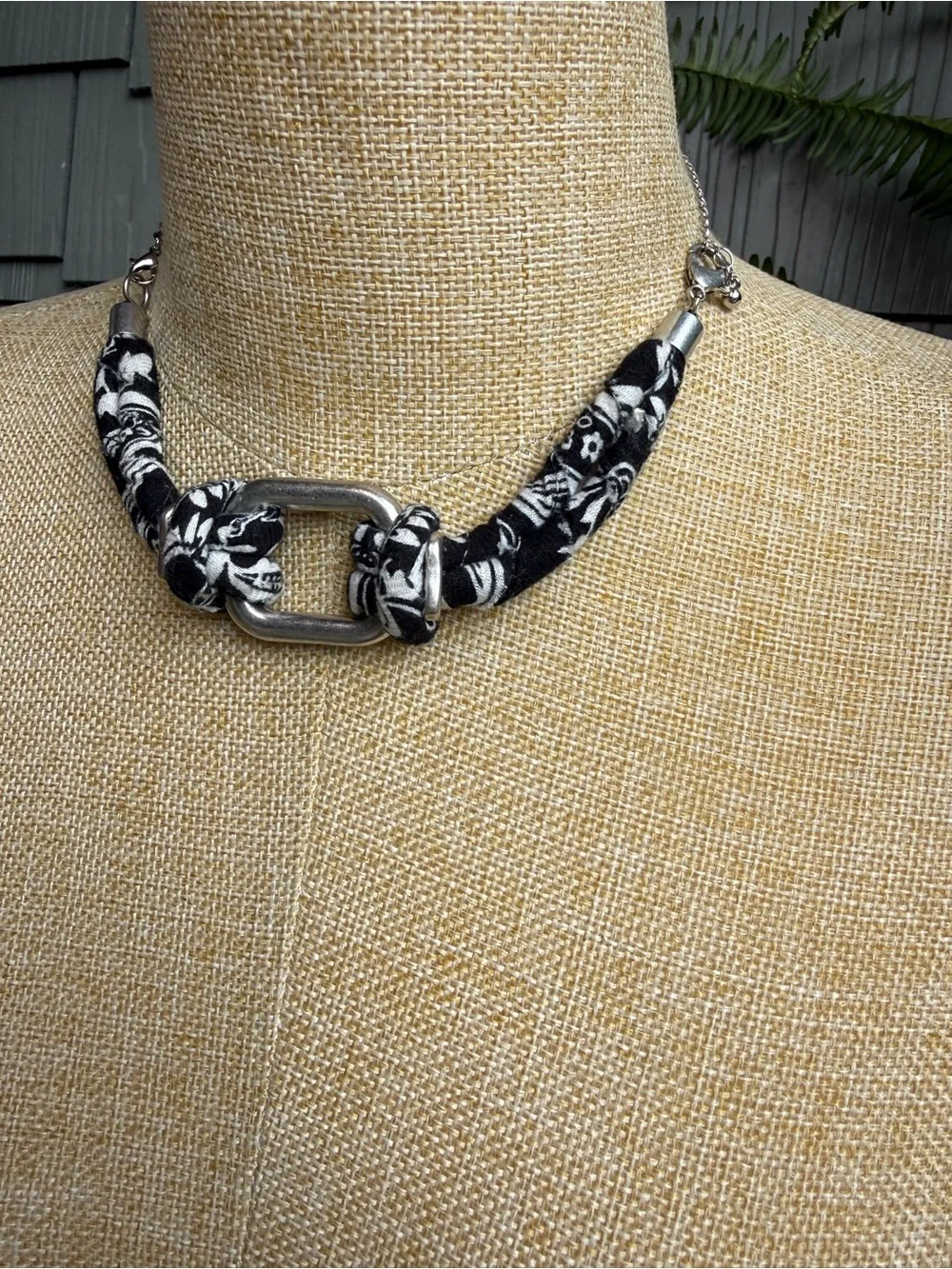 New🌟Free People- Black & White Knotted Fabric ChokerbNecklace
